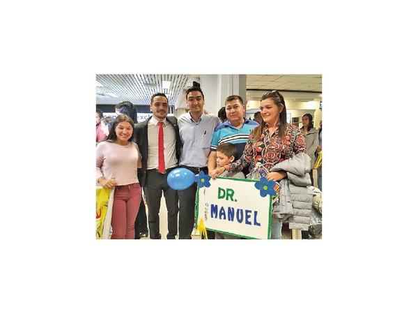 Repatriados: Vuelven de Venezuela tras egresar de Medicina