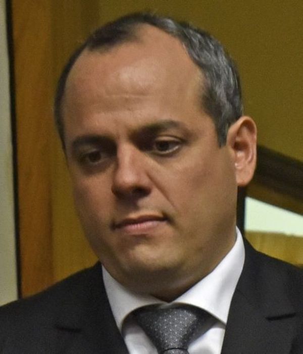 Sospechoso desinterés de la Corte para resolver caso de declaraciones juradas - Edicion Impresa - ABC Color