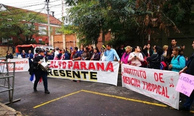 Enfermeros se movilizarán a nivel nacional exigiendo cumplimiento de Ley » Ñanduti
