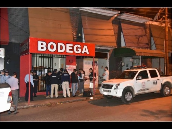 HALLAN MUERTO A UNA MUJER E INVESTIGAN POSIBLE CASO DE FEMINICIDIO