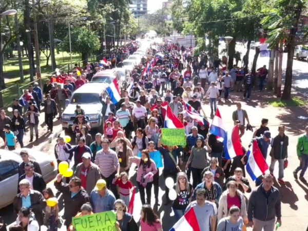 Saldrán a las calles para exigir prisión del clan Zacarías - Radio 1000 AM