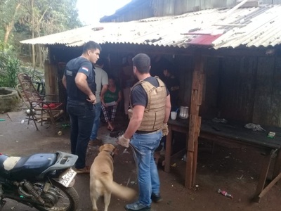 Detienen a una pareja por presunto microtráfico - ADN Paraguayo