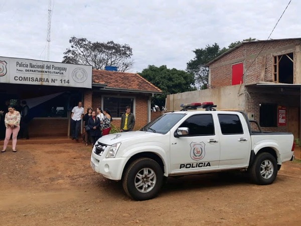 ENTREGAN PATRULLERA PARA COMISARÍA DE B° CHAIPE