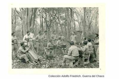 Muestra reúne objetos que pertenecieron a artistas relacionados a la Guerra del Chaco | .::Agencia IP::.