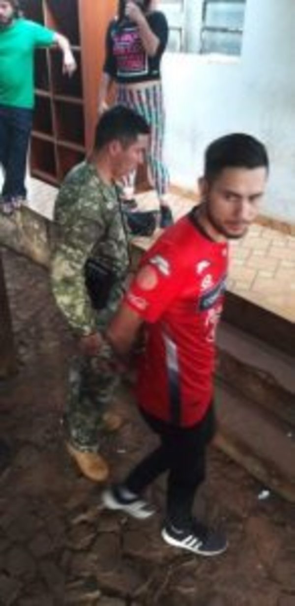 Ulises Quintana denuncia a militares de la Base Naval de CDE por aprehensión arbitraria de Aldo Barrios