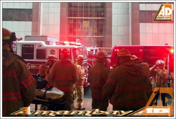 Un helicóptero se estrelló contra un edificio de Nueva York: murió el piloto