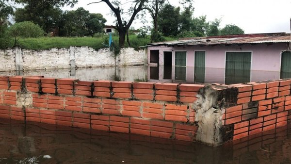 Salvataje no alcanza a inundados de Asunción, afirman - Nacionales - ABC Color