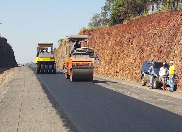 El MOPC apremia licitar obras