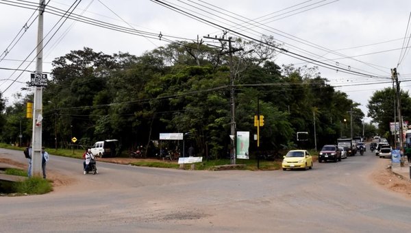 Caótica situación del inmueble que se disputan Comuna y una familia - Edicion Impresa - ABC Color