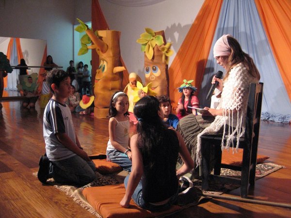 Cuentacuentos para niños en homenaje a la Paz del Chaco