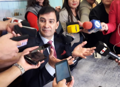 Ovelar califica de ´disparatero´ a Víctor Ríos por plantear bajar el salario de los legisladores - Radio 1000 AM