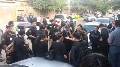 Guardias de SST “Service Security Technology”, denuncian explotación laboral » Ñanduti