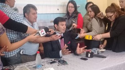 Silvio Ovelar “dispara” contra Víctor Ríos - Nacionales - ABC Color