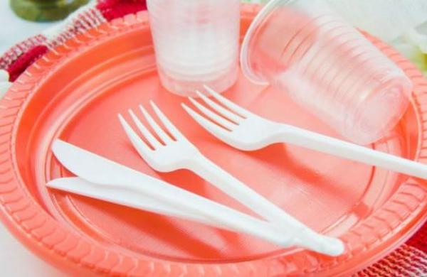 Canadá prohibirá los plásticos de un solo uso a partir de 2021 - C9N