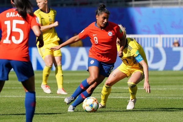 Chilenos confían más en su selección femenina - Deportes - ABC Color