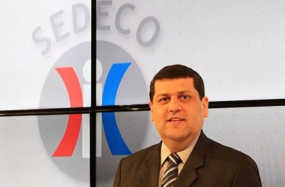 Restaurantes podrían recibir sanciones por no recibir tarjetas de crédito - .::RADIO NACIONAL::.