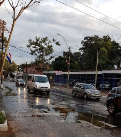 Agua inunda las calles - Cronicas Ciudadanas - ABC Color