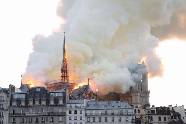 Notre Dame celebrará este sábado su primera misa tras incendio - ADN Paraguayo