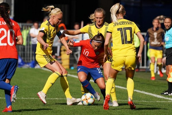 Chile pierde en su debut - Deportes - ABC Color