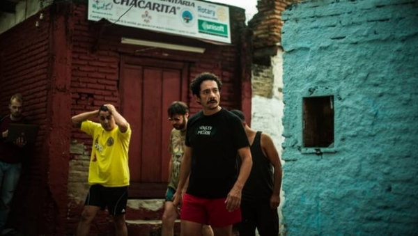 HOY / La historia de un héroe de barrio made in Paraguay gana premio a  mejor contenido en Buenos Aires