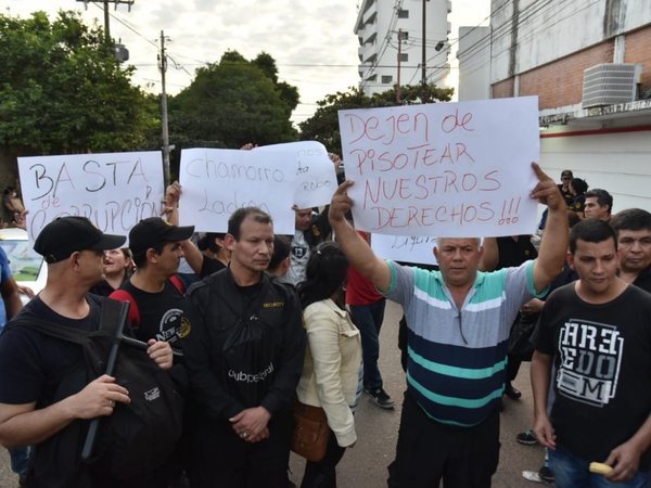 Despedidos de SST exigen pago de indemnización