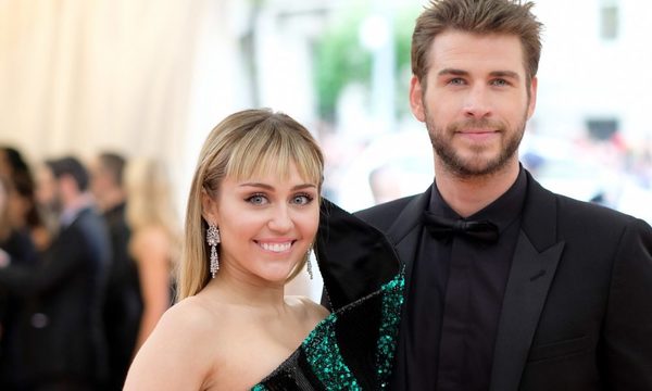 Miley Cyrus celebró su 10° aniversario con Liam Hemsworth, negando los rumores de ruptura