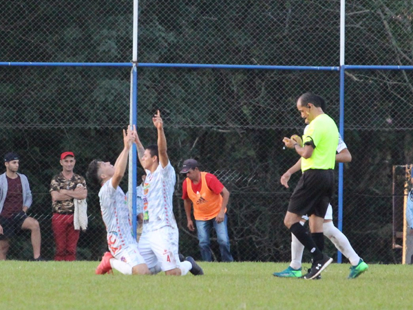 Atlético Colegiales festeja en la Perla del Sur