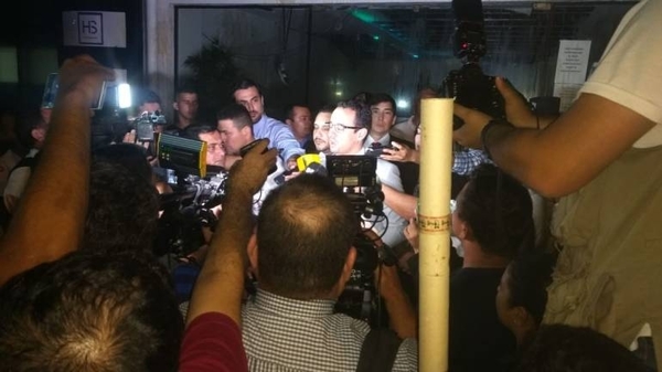 HOY / Principio de acuerdo entre guardias y empresa que fue descontratada en el IPS