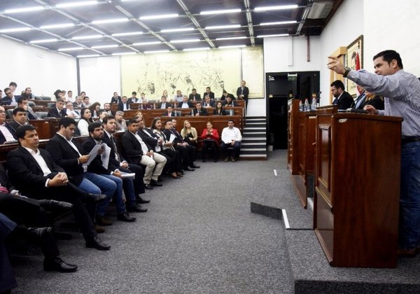 Intendentes piden más plata de Fonacide - Edicion Impresa - ABC Color