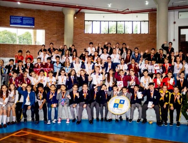 Más de 100 premiados en Olimpiada Kanguro - Edicion Impresa - ABC Color