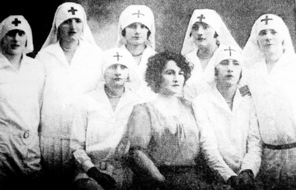Las mujeres y la guerra - Edicion Impresa - ABC Color