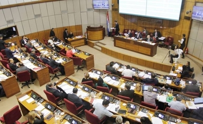 HOY / Reducción salarial de legisladores será temporal, aclara proyectista
