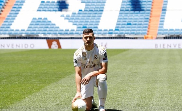 HOY / Real Madrid presenta al serbio Luka Jovic, su nuevo artillero