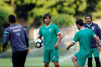 Bolivia comienza a definir el equipo - Deportes - ABC Color