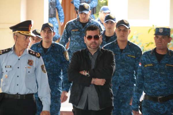 Alcides Oviedo se abstiene a declarar y espera la sentencia » Ñanduti