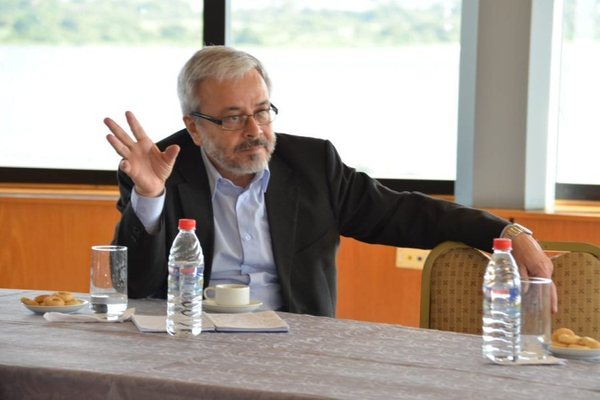 Senador Querey denuncia agresión de diputado