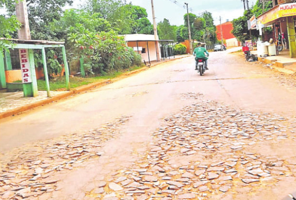 Pavimento sobre calle Amambay no concluye | Diario Vanguardia 13