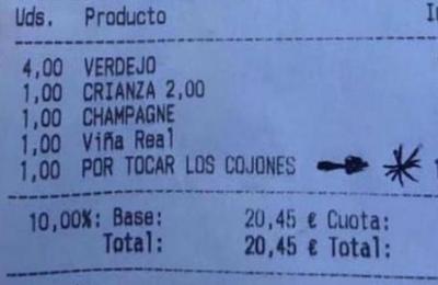 Bar cobra 10 euros extra a unos clientes