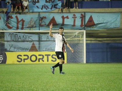 Luis Vidal y un récord histórico en el fútbol paraguayo