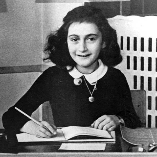 Hace 90 años nacía Ana Frank, la niña que relató las barbaridades del nazismo » Ñanduti