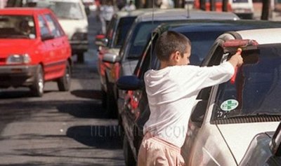 Dejan de lado sus juguetes para trabajar | Noticias Paraguay