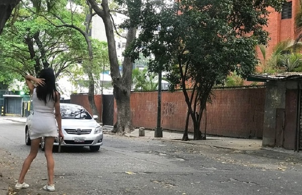 Ante crisis, prostitutas de Caracas aceptan comida como parte de pago | Noticias Paraguay