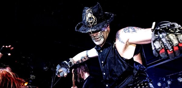 Show de Michale Graves se muda al Casco Antiguo - Edicion Impresa - ABC Color