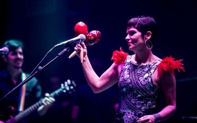 Barbarita Palacios propone su sonido en el Marechal - Edicion Impresa - ABC Color
