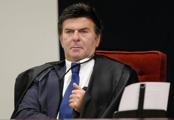 Magistrado de suprema corte de Brasil es salpicado en filtraciones de Lava Jato » Ñanduti