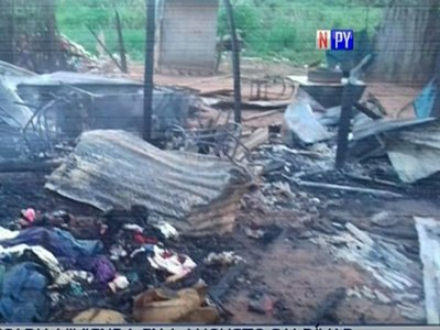 Cuatro niños salen ilesos tras incendio de precaria vivienda