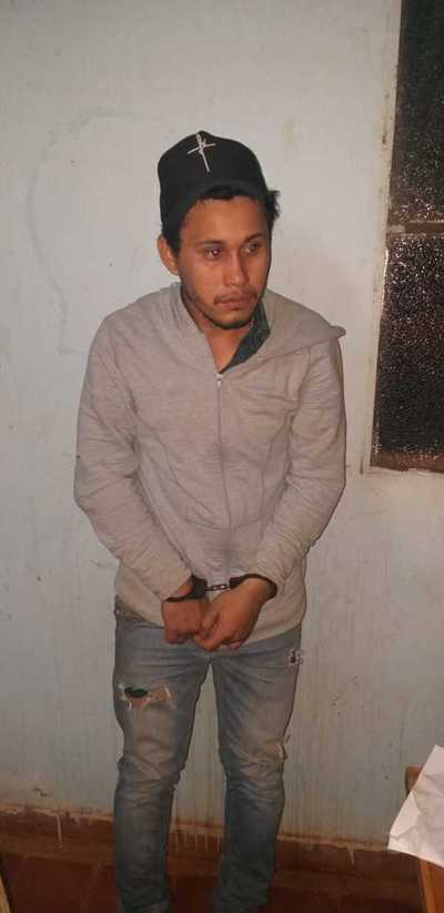 Policía de Caaguazú detiene a un hombre y recupera automóvil robado de Hernandarias