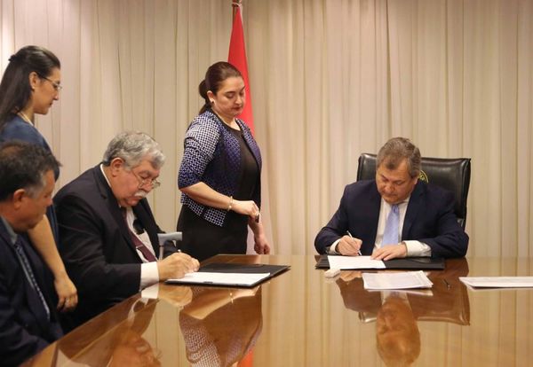 Se renueva convenio con Facultad de Filosofía UNA