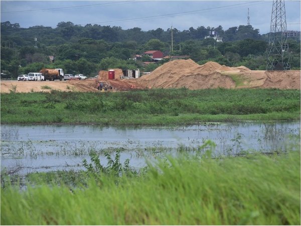 Hallan muerto a un niño de 5 años en el arroyo Mburicaó