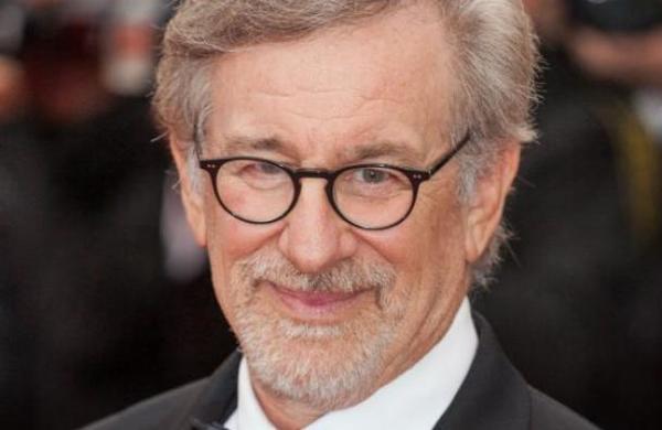 La serie de terror de Spielberg que solo se podrá ver de noche - C9N